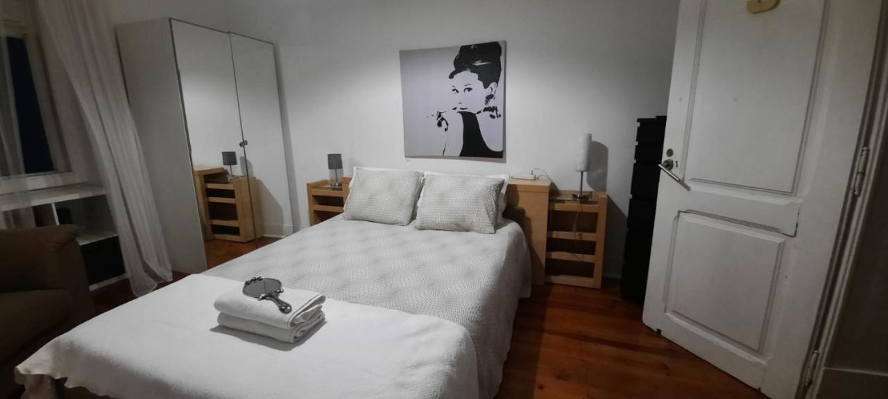 Sunny Terrace Apt, Close To Downtown! 2 Bedroom Flat Lisboa Екстериор снимка