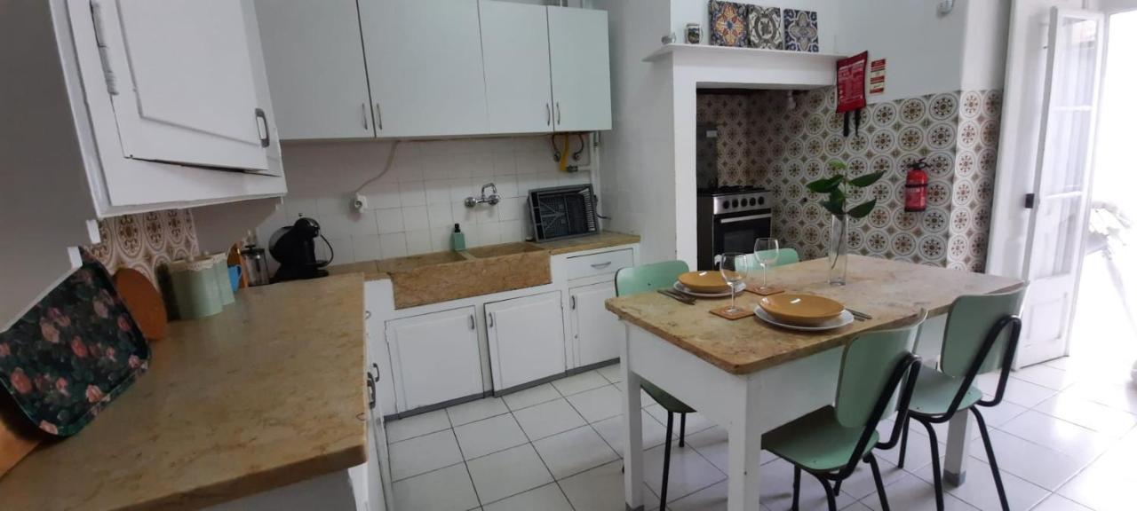 Sunny Terrace Apt, Close To Downtown! 2 Bedroom Flat Lisboa Екстериор снимка